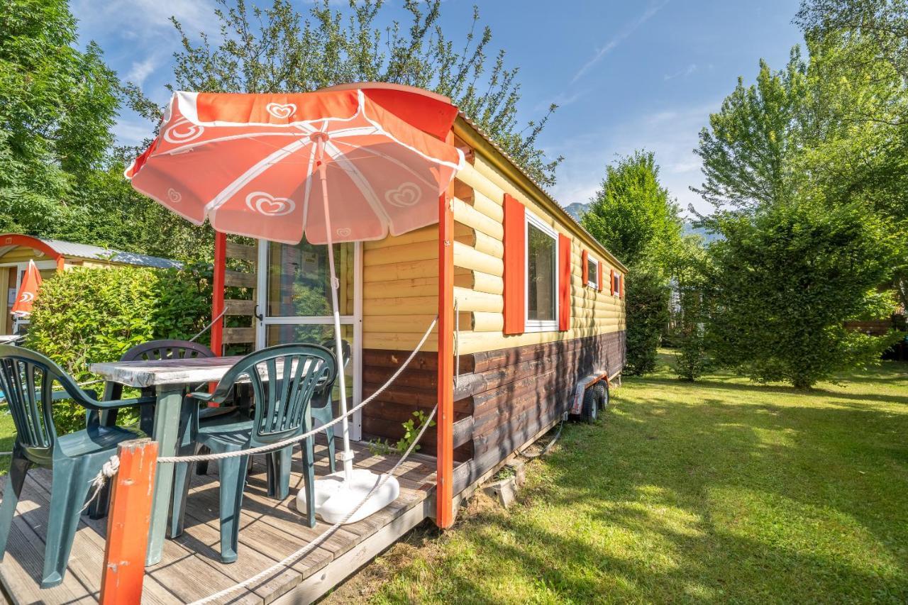 Hotel Camping Le Colporteur Le Bourg-dʼOisans Zewnętrze zdjęcie