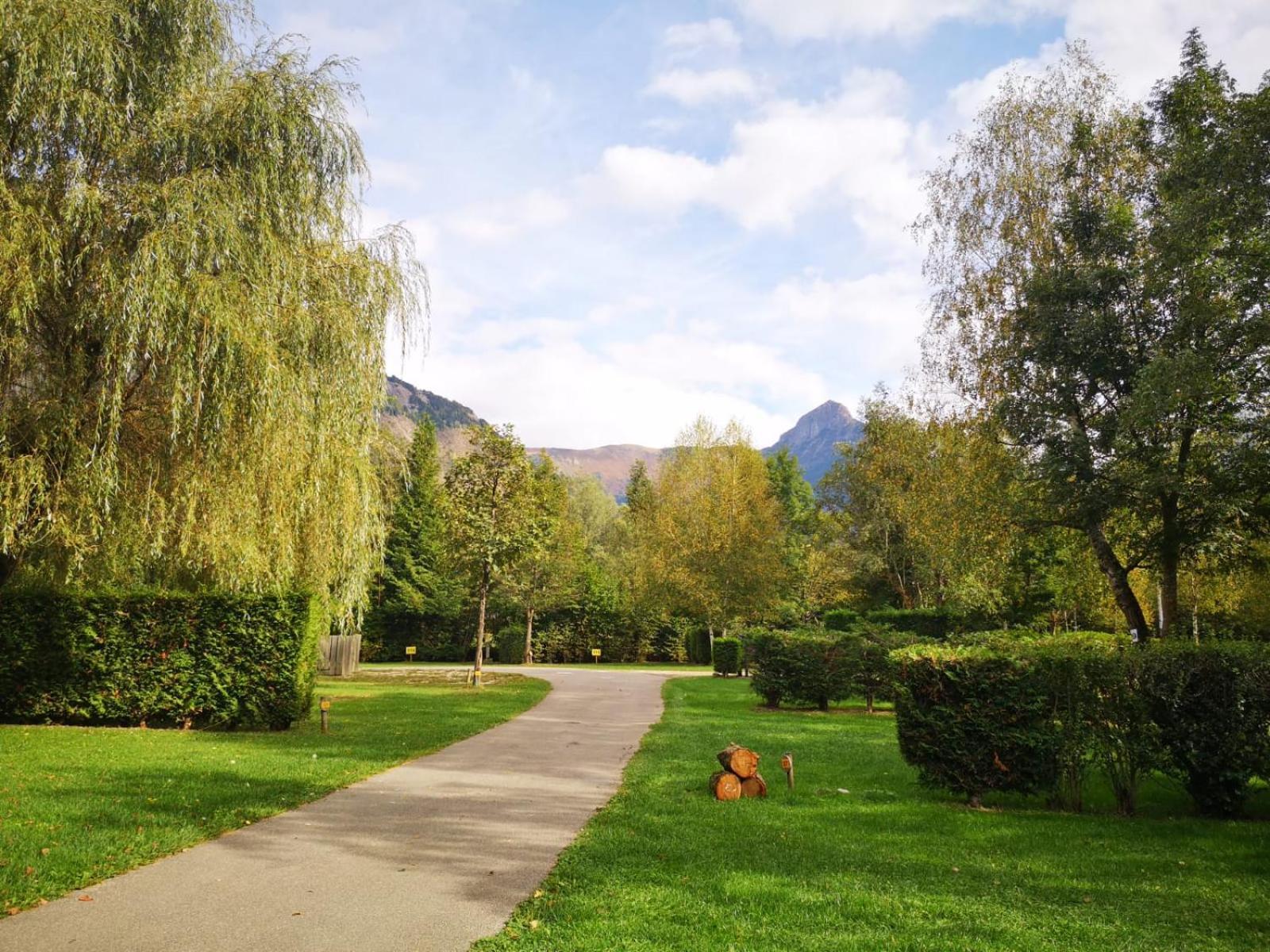 Hotel Camping Le Colporteur Le Bourg-dʼOisans Zewnętrze zdjęcie