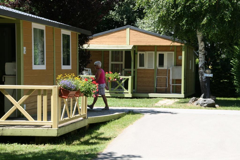 Hotel Camping Le Colporteur Le Bourg-dʼOisans Zewnętrze zdjęcie