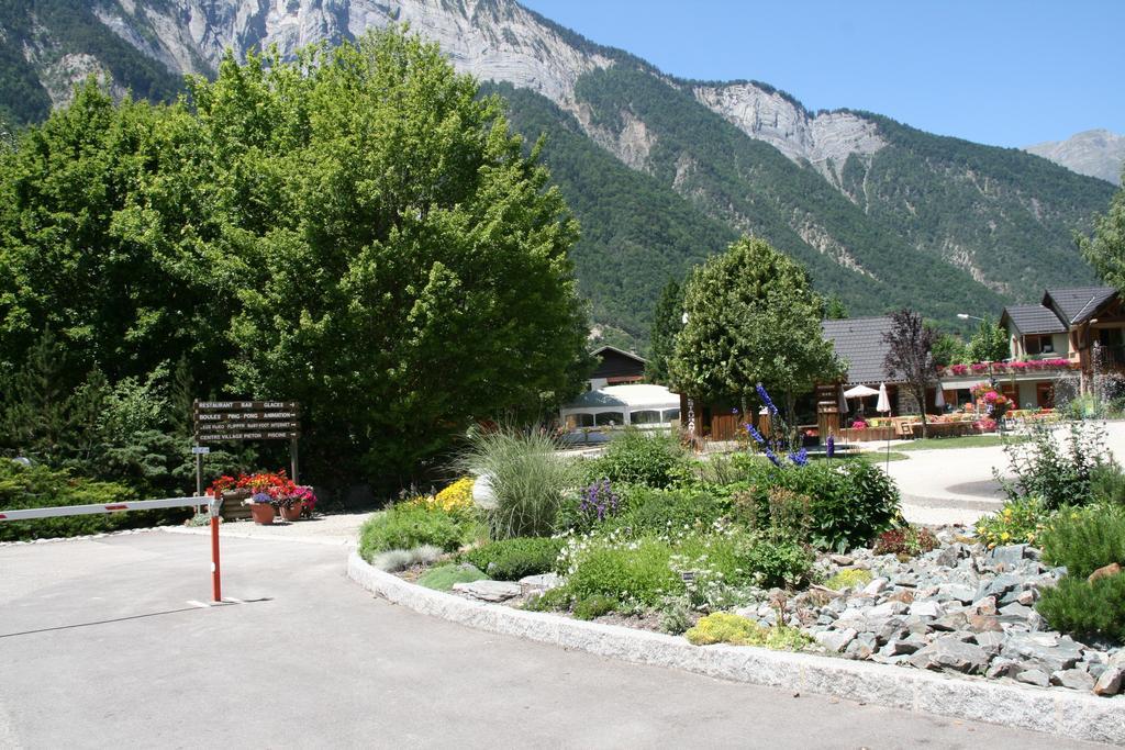 Hotel Camping Le Colporteur Le Bourg-dʼOisans Zewnętrze zdjęcie