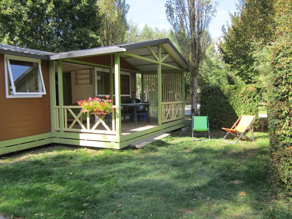 Hotel Camping Le Colporteur Le Bourg-dʼOisans Zewnętrze zdjęcie