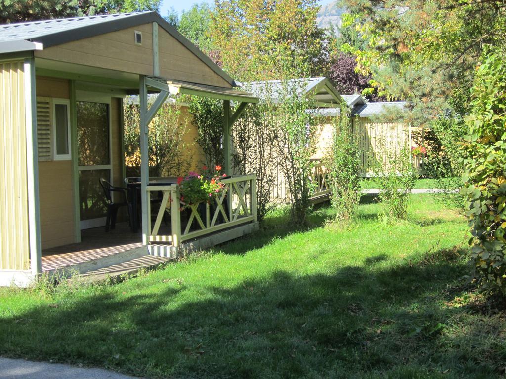 Hotel Camping Le Colporteur Le Bourg-dʼOisans Zewnętrze zdjęcie